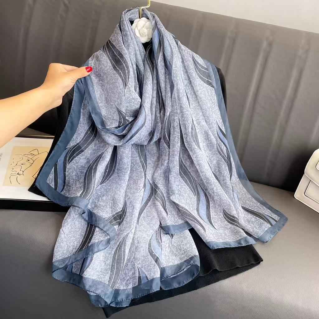 Новая летняя шаль из искусственного шелка для женщин, дышащий шелковый шарф с синим и белым фарфоровым принтом, тонкий газовый шарф для головы, шарф для матери
