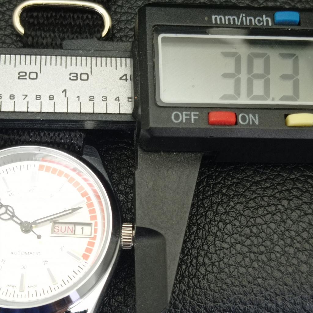 ЯПОНИЯ ВИНТАЖНЫЕ ВОССТАНОВЛЕННЫЕ МУЖСКИЕ СЕРЕБРИСТЫЕ ЧАСЫ SEIKO 5 AUTOMATIC 6309A a440869-4