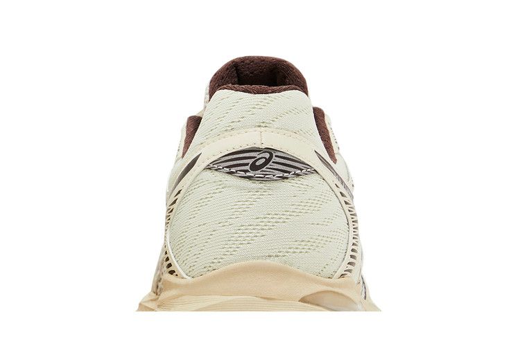 Women's Sneakers ASICS Wmns Gel Flux 4 'Cream Brown'