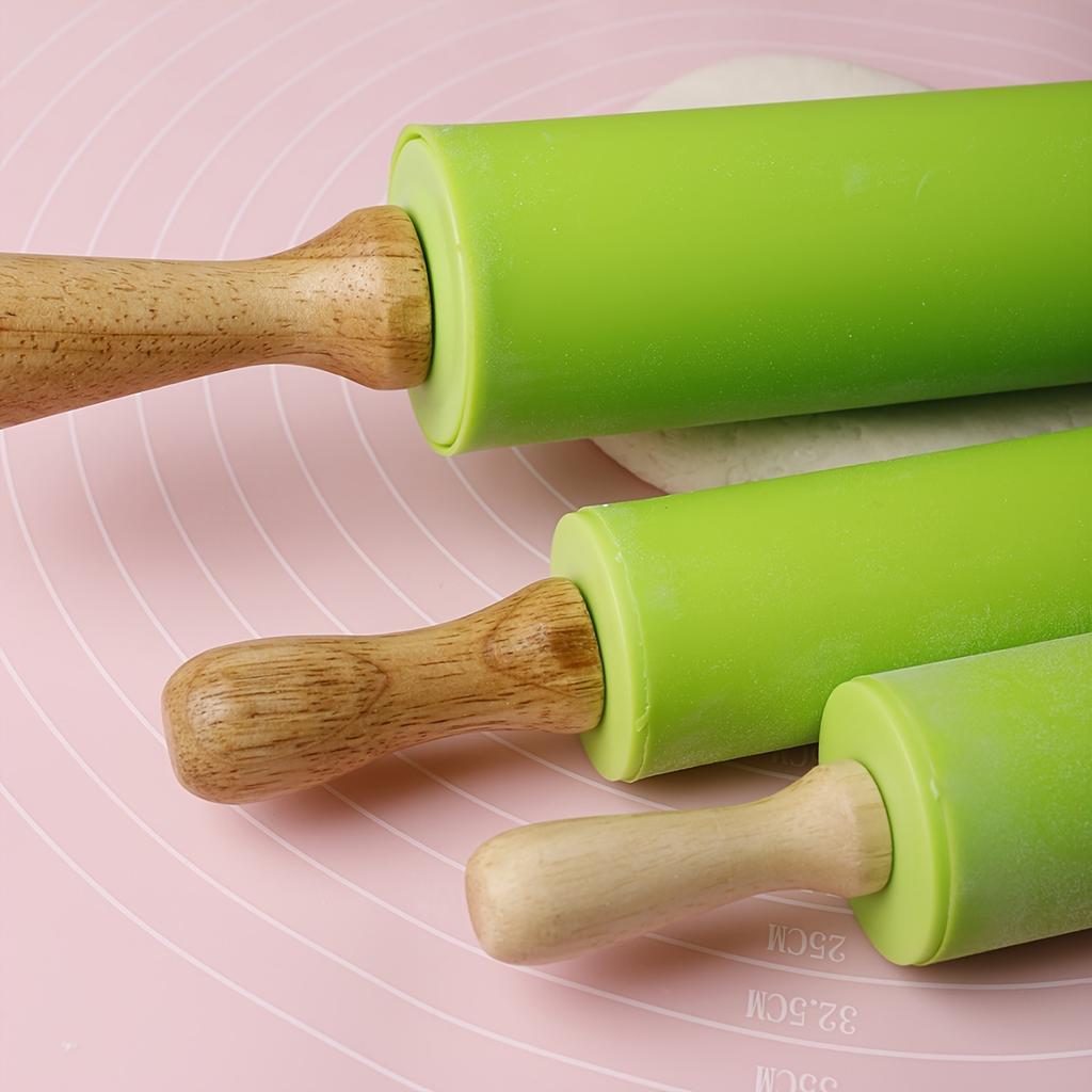 1pcs Silicone Rolling Pin With Solid Wood Handle, Household Rolling Pin, Non-stick Dumpling Flour Kneading Baking Tool Kitchen Tool