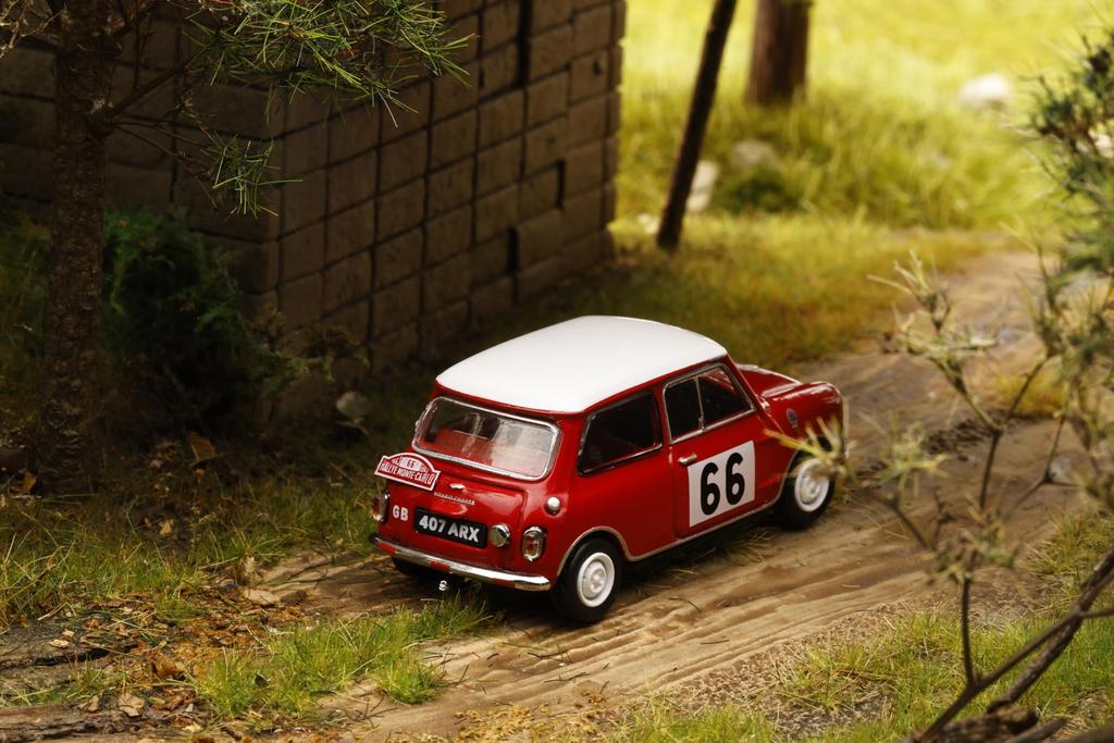 Gaincorp Products GCD Mini Cooper Красный #66 1/64 Готовая модель KS078-658