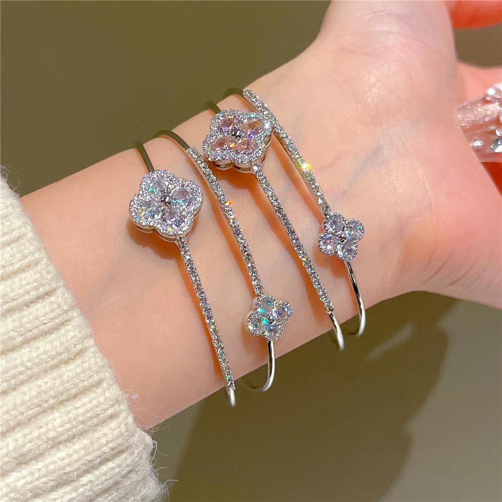 Zirconia Four-Leaf Clover Bracelet Opening Adjustable Senior Bracelet Temperament Fashion Bracelet Simple Light Luxury Women's Bracelet