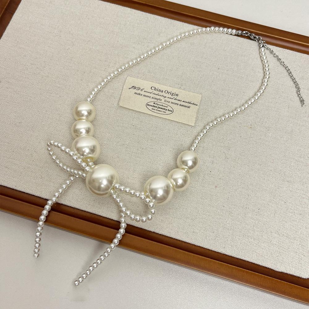 Elegant Bow Beaded Necklaces Exaggerated Clavicle Chain Large Pearl Choker Necklace Collar