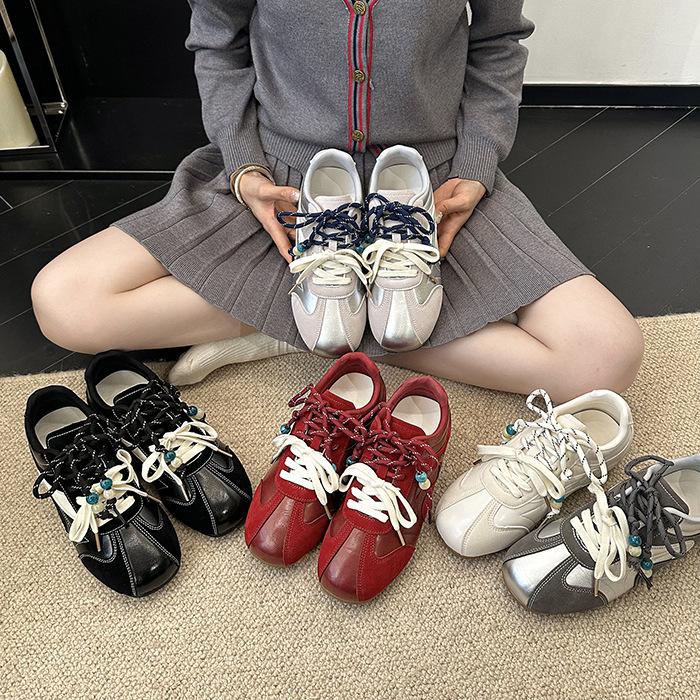 [Fanfna] Универсальные немецкие тренировочные кроссовки для женщин, новинка осени 2025, с бусинами, нишевый дизайн, повседневные кроссовки в стиле Форреста Гампа