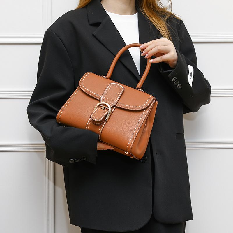 2024 New Niche High-End Stitched Fashion Handbag with High-Quality Horseshoe Buckle, Single-Shoulder Crossbody Small Square Bag