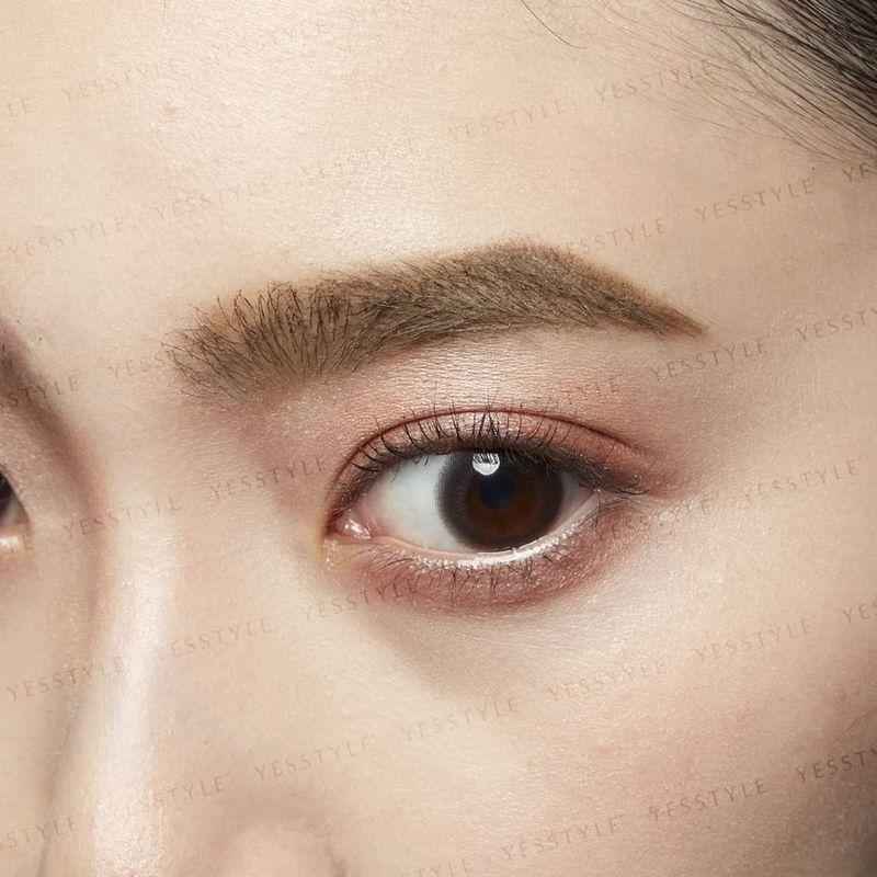 club cosmetics - DAISY DOLL Brow Mascara