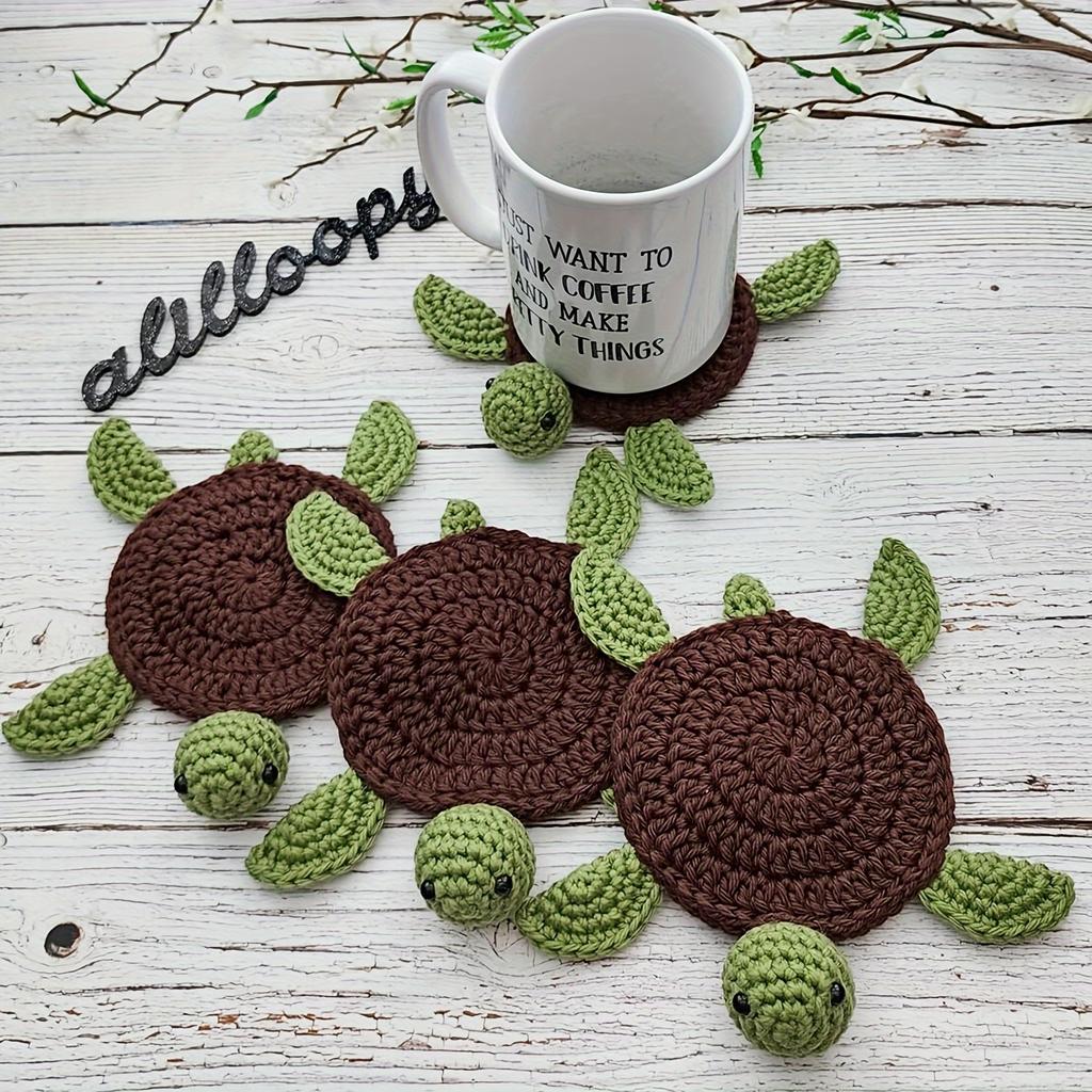2pcs Handmade Crochet Turtle Coasters Set Fun Animal Mug Rugs Creative Knitting Housewarming Gift for Daughter Mom Teacher Unique Home Decor