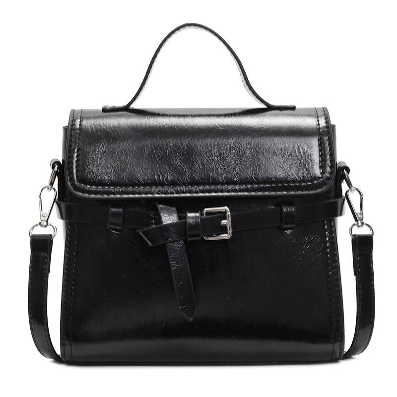 Retro Portable Foreign Style Bag for Women, Korean Version of Fashionable and Versatile Single Shoulder Crossbody, New Simple and Advanced Small