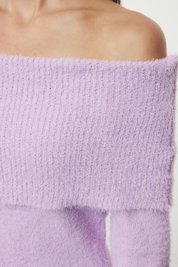 Women's Elegance Style Sweater Powder Carnen Collar Hairy Beard Yarn Knitwear Sweater