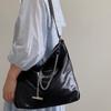 Vintage Black Chain Women's Tote Bags Fashion Simple Commuter Shoulder Crossbody Bags Casual Large Capacity Handbags For Women