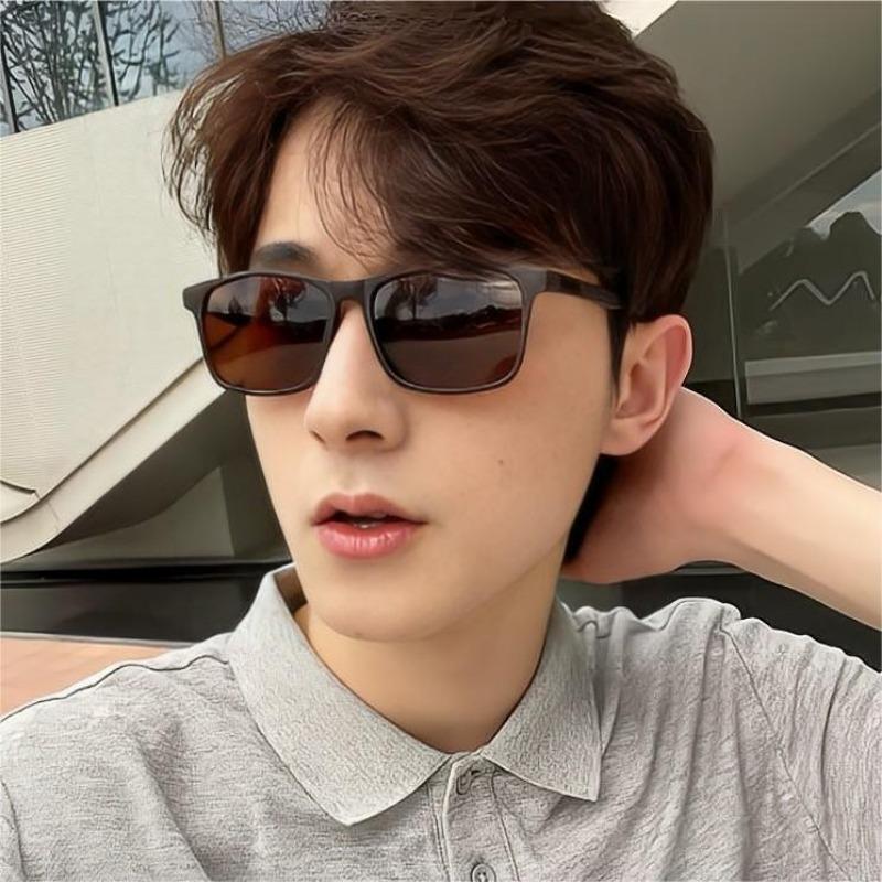 Classic Retro Men's Driving Sunglasses TR90 Material Ultra Light Eyeglasses Fashion Women's Shades UV400 Gafas De Sol