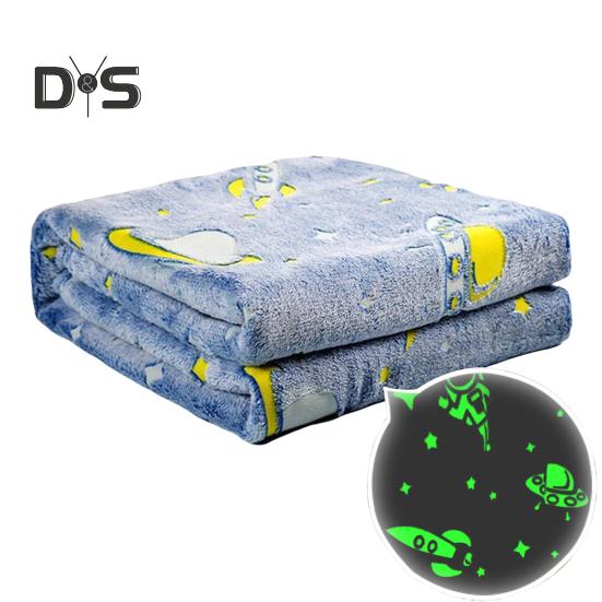 Double Sided Flannel Luminous Blanket Star Moon Dinosaur Graphics Glow-in-the-Dark Blanket Thermal Blanket for Kids Bed Stroller Car or Couch