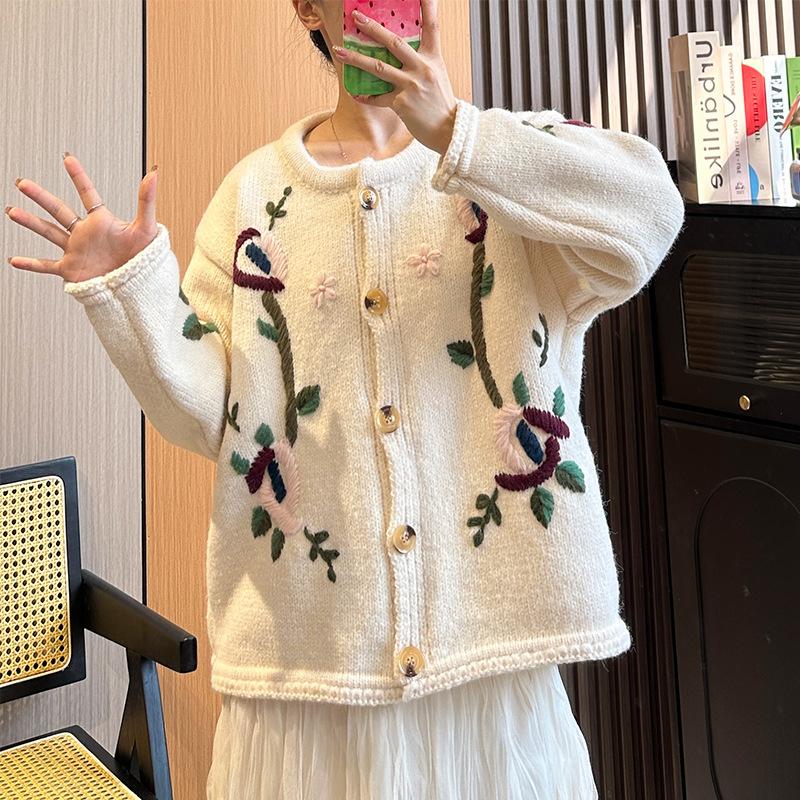 Осенне-зимний женский свитер, вязанный крючком, с цветочной вышивкой, вязаный кардиган, куртка