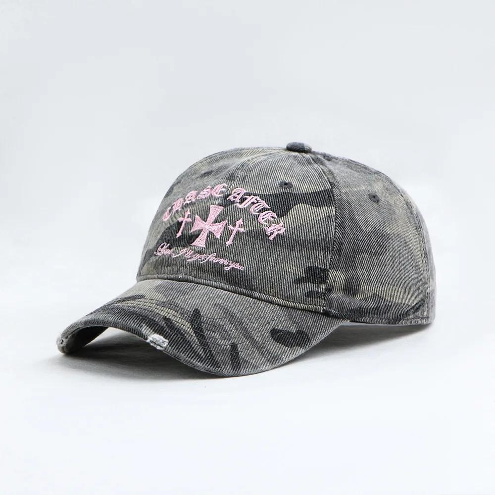 Fashionable and Retro Cross-Stitch Camouflage Baseball Cap, Versatile for Both Men and Women, Casual Soft-Top Sun Baseball Cap