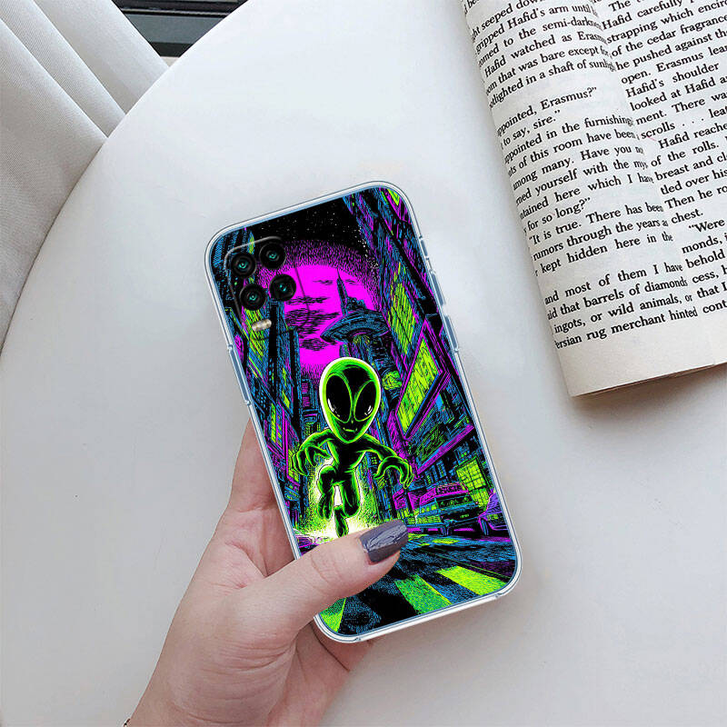 MH140 Space Alien UFO Phone Case for Motorola G34 G32 G31 G14 G15 G84 G62 E32 G24 G72 G71 G73 G85 G200 G60 G52 G51 G50 G42 G41 G32 G30