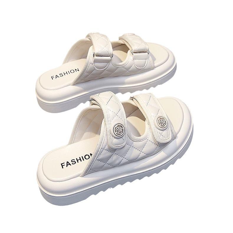 Тапочки на липучке интернет-знаменитости на платформе женская летняя одежда 2024 года новые плоские сандалии школьная обувь пляжная обувь