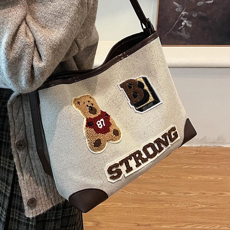Cartoon Bear Canvas Bag for Women New Large Capacity Commuting Tote Bag Casual One-shoulder Crossbody Bag