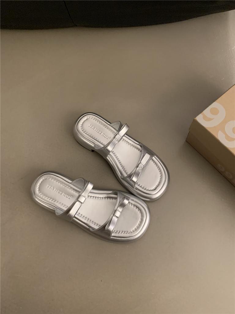 Fashion Square Heel Slippers Casual Rubber Flip Flops Shoes Woman 2025 Shale Female Beach Pantofle Block Luxury Soft Hawaiian Sabot New