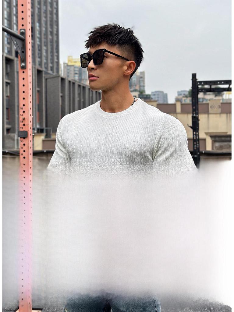 Men's Slim Fit Meteor Pattern T-Shirt - Trendy Solid Color Round Neck Short Sleeve for Summer Fitness