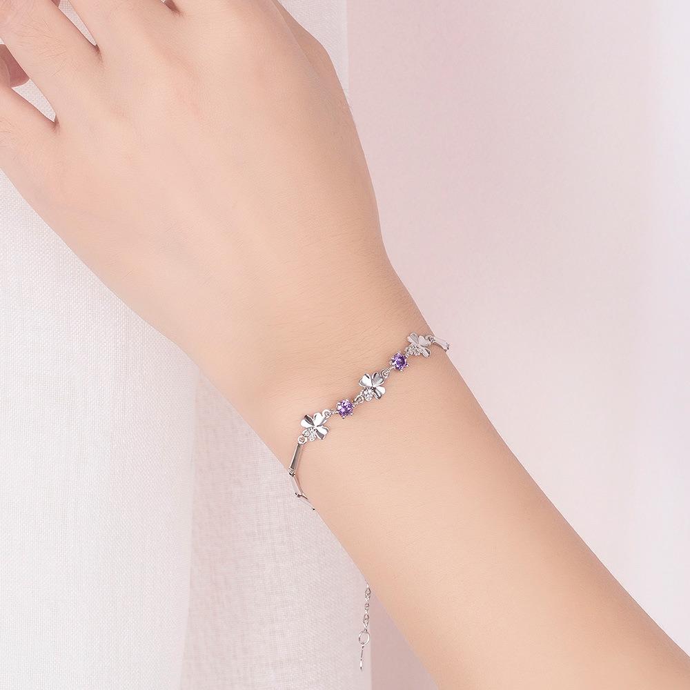 Браслет Сладкий темперамент Женский четырехлистный браслет с цветами и вращением травы