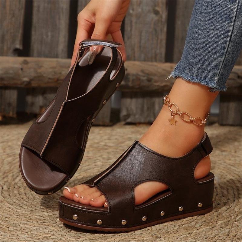 Fashion Summer Women's Sandals Heels Sandals Wedges Woman Platform Sandals Peep Toe PU Leather Rivet Fashion Sandalias De Mujer