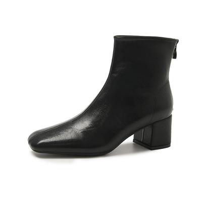 Женские кожаные сапоги 2024 года, модные ботинки челси с квадратным носком, короткие сапоги для женщин, удобные повседневные короткие сапоги черного цвета