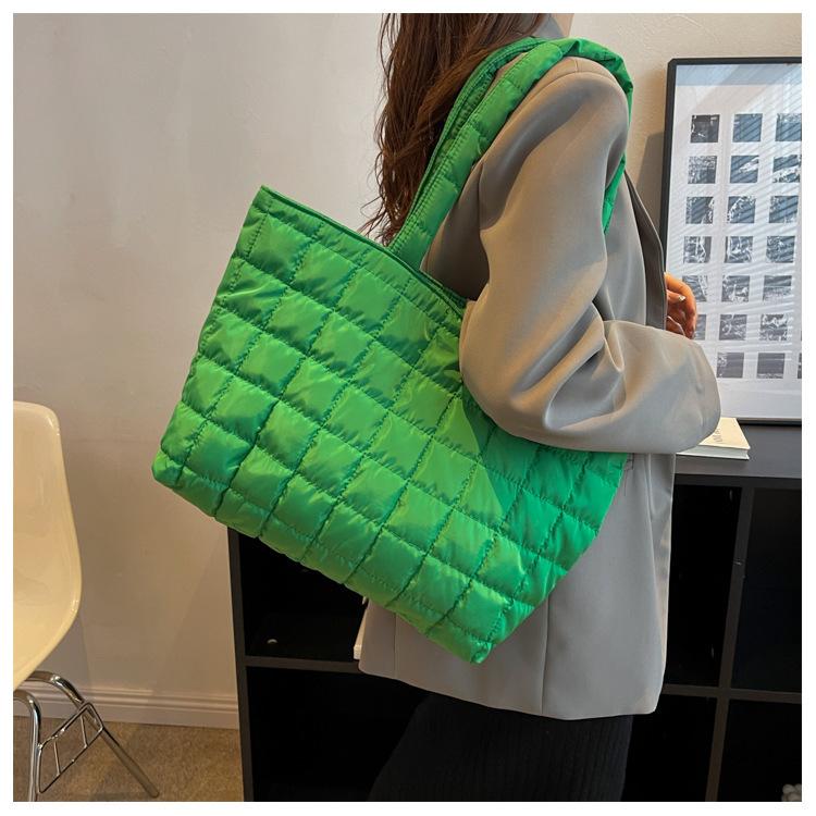 Новая универсальная сумка-тоут из ромбовидного хлопка, повседневная модная сумка через плечо, мягкая текстура, большая вместимость, сумка-облако под мышками