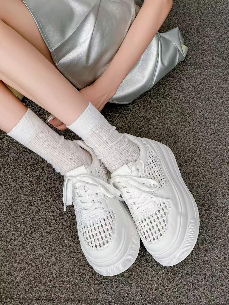 Spot Thick-soled Heightening Little White Shoes Women's Spring 2025 New Small Woven Breathable Fashion Casual Board Shoes