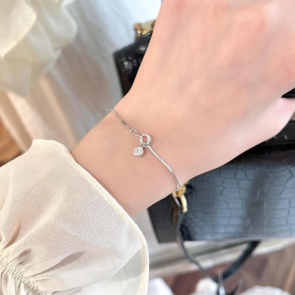 Элегантный женский круглый браслет-пузырь с одним бриллиантом: Универсальный стиль высокого класса