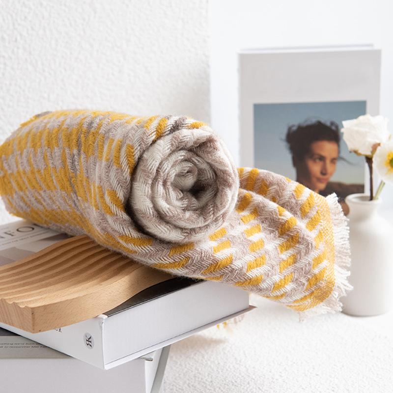 100% Wool Scarf Bib Neck Winter Ladies Houndstooth Scarf Shawl Sense Of Quality