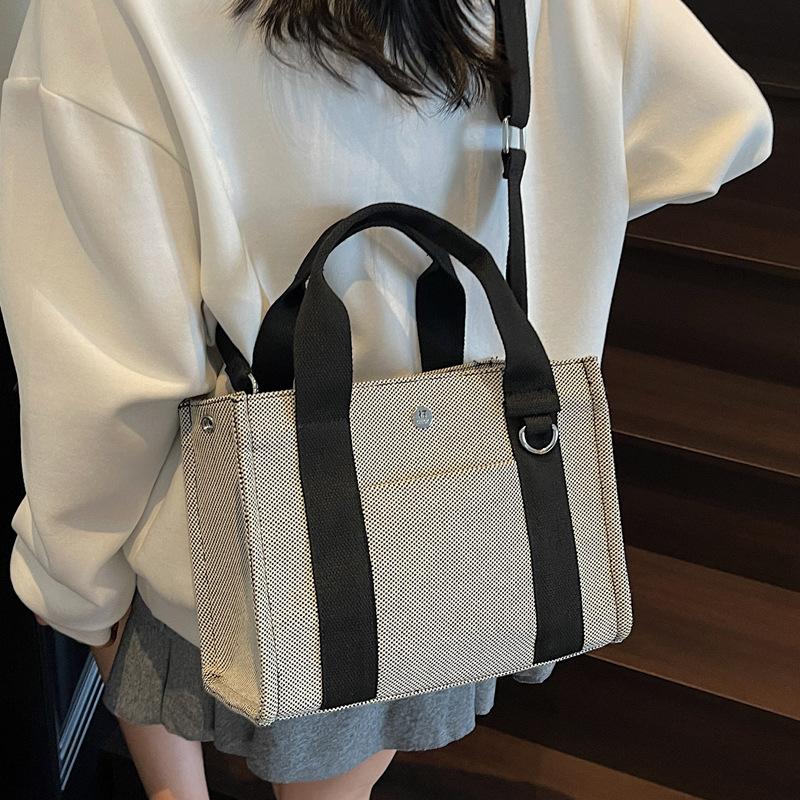 Large Capacity Canvas Travel Bag Shopping Bag Women's 2025 New Casual Fashion Handbag Commuter Shoulder Crossbody Bag