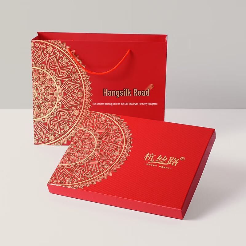 Hangsilu 100% Mulberry Silk Scarf with Brooch Set