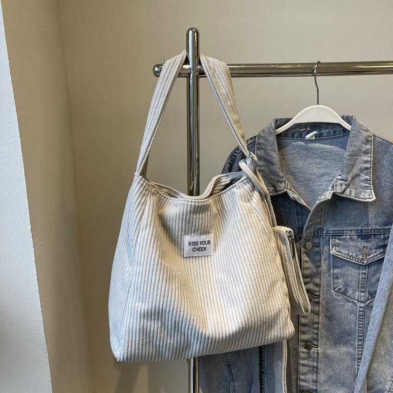 Модная универсальная сумка через плечо для колледжа, вельветовая квадратная сумка для женщин, большая вместимость, для отдыха, портативная сумка через плечо