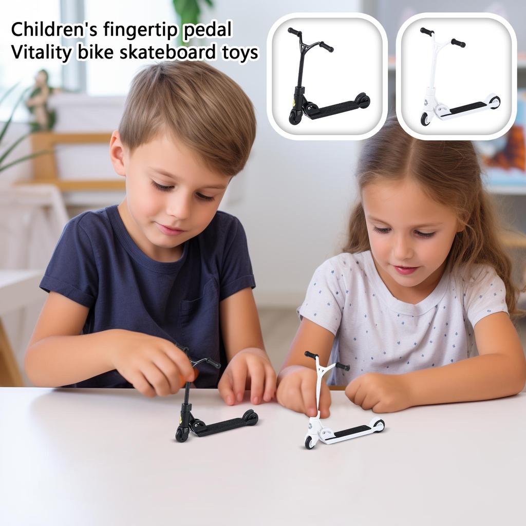 Настольная распаковка Детский педальный самокат-скейтборд