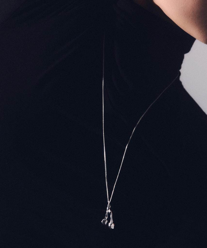 Hustad 237 Flower Ball Necklace _ 925 Silver Flower Ball Necklace
