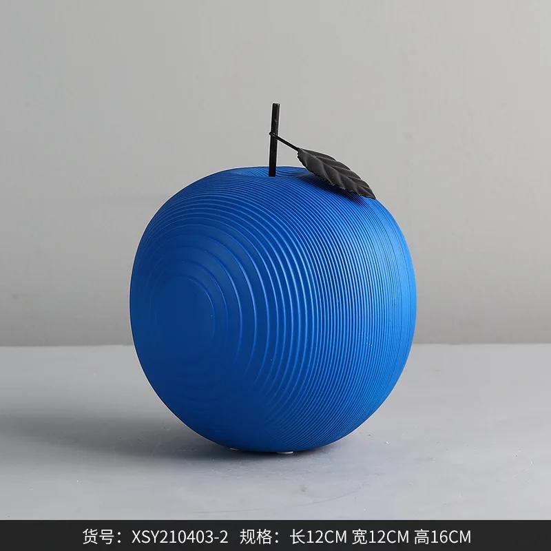 High-end Line Apple Pear resin Crafts Black White Decoration Creative Living Room Countertops Fruit Sculpture Home Decor Gift