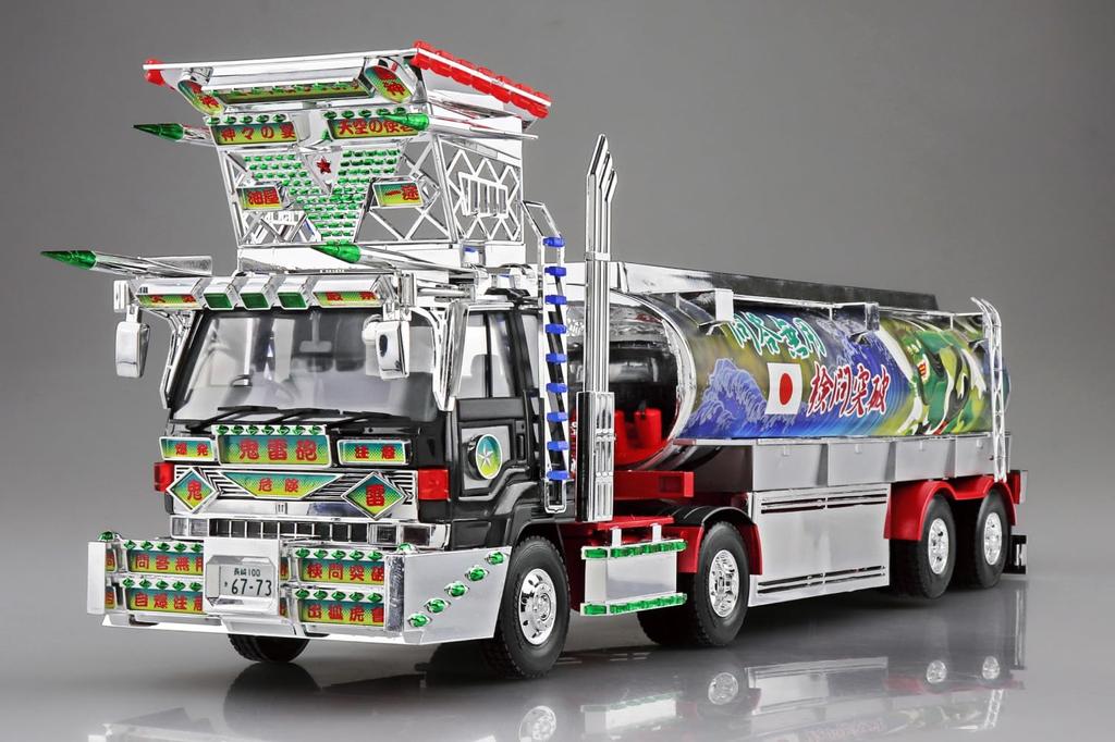 Пластиковая модель Aoshima Bunka Kyozaisha The Deco Truck Series Demon Raihou, 1/32, № 6 (Машина)
