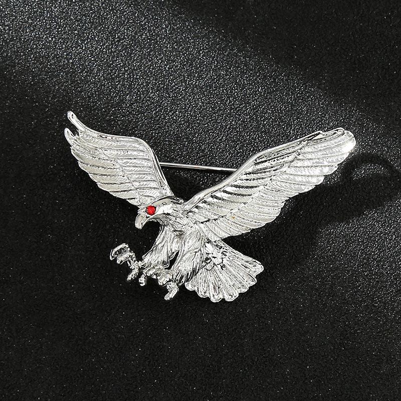 «Мужская роскошная брошь для костюма»: Дизайн головы льва, орла и оленя в короне"