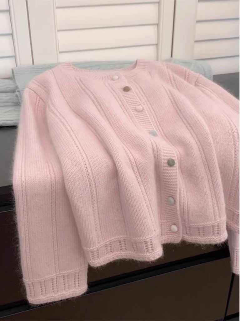 2025 Xiaoxiang Raccoon Fleece Knit Cardigan для женщин - Мягкий короткий свитер на весну/осень