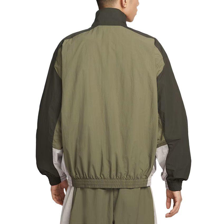 Nike Куртки Мужские Оливково-зеленый Стойка Умеренный Другое HQ6110-222