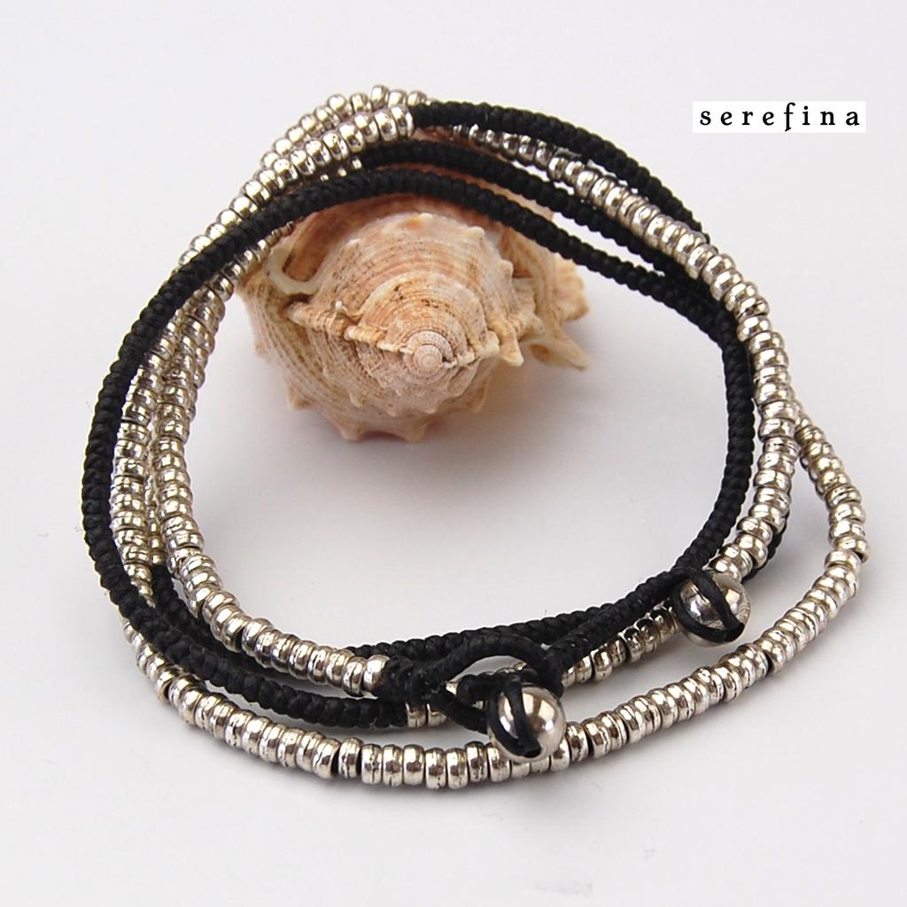 serefina Wax Wrap Bracelet Bracelet with art and modern flair srb7270 [Serefina] Silver/Black