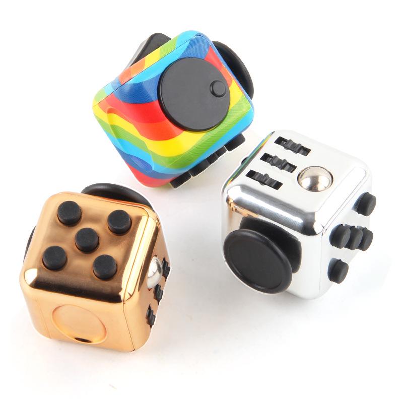 Игрушка для снятия стресса Magic Cube: Бесконечные кубики декомпрессии