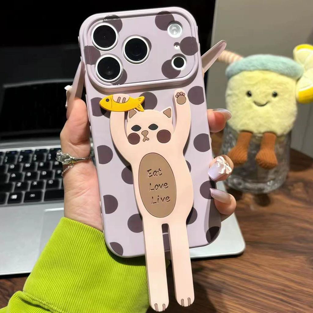 Ловящий рыбу котенок подходит для чехла на телефон apple 17promax iphone16 креативная подставка 15 милый 14 мультяшная женщина