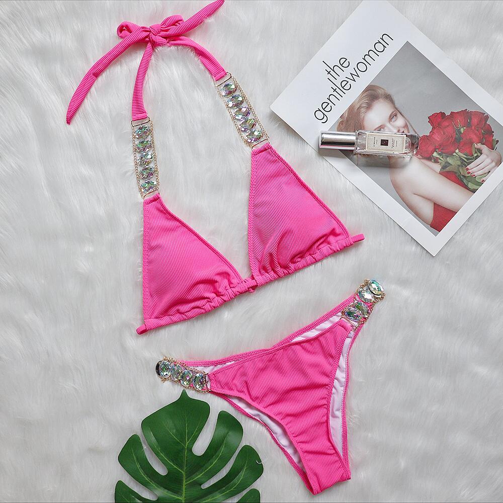 Бикини с однотонным разрезом на бретельках и ромбовидным купальником