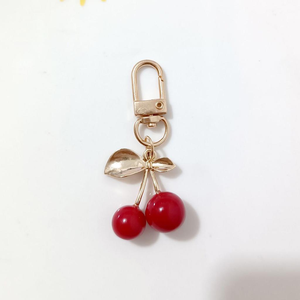 Подвеска в виде сумки Cherry Bag Charm Смола Вишня Брелок Модный сплав Ювелирные изделия Ключ Аксессуар Подарок для Модных Женщин Девочек