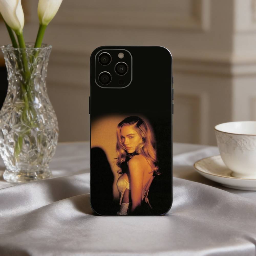 Actress M-Michelle R-Randolph Phone Case For iPhone 17pro,16,15,14,13,12,11 Plus,Pro Max,XS,Soft Silicone Black Cover