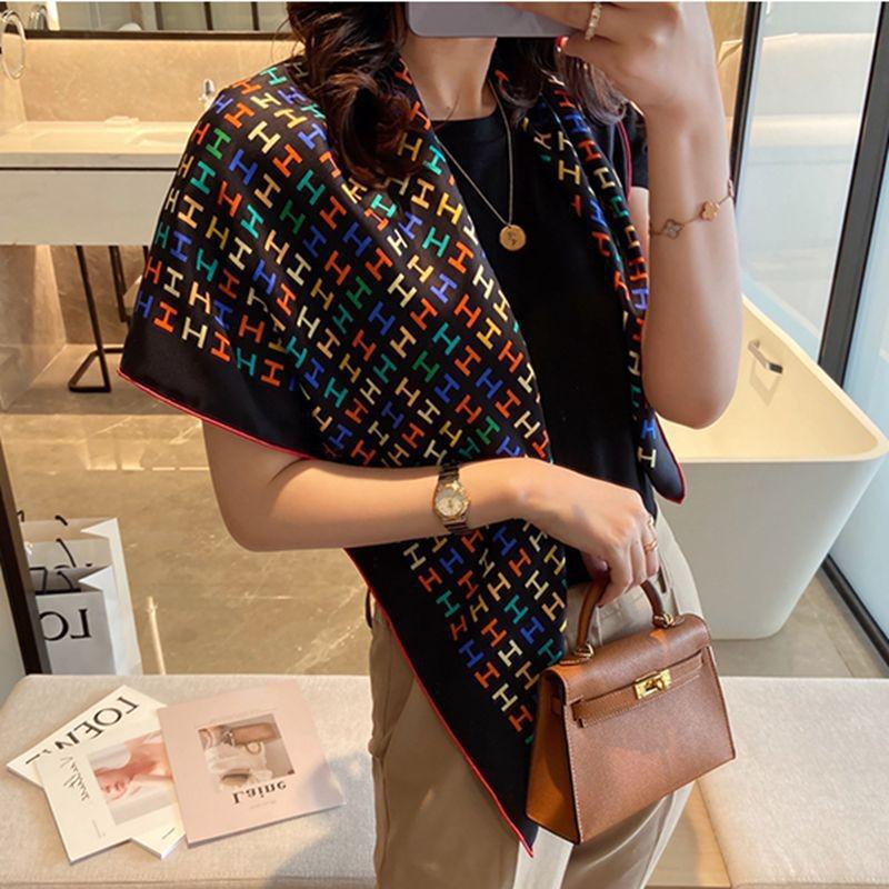 Шелковый твиловый шарф Silk Road в черно-белом французском стиле для весны/лета