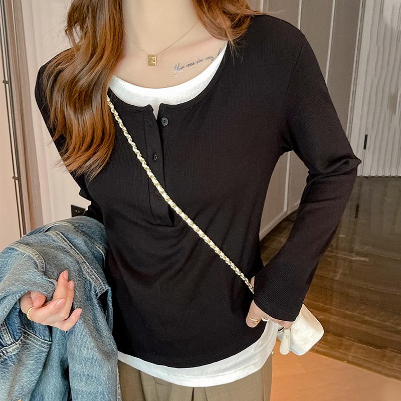 The New Spring and Autumn High-quality Tops for Women Are Two Loose Long-sleeved Shoulder T-shirts, Which Can Be Worn with Undershirts