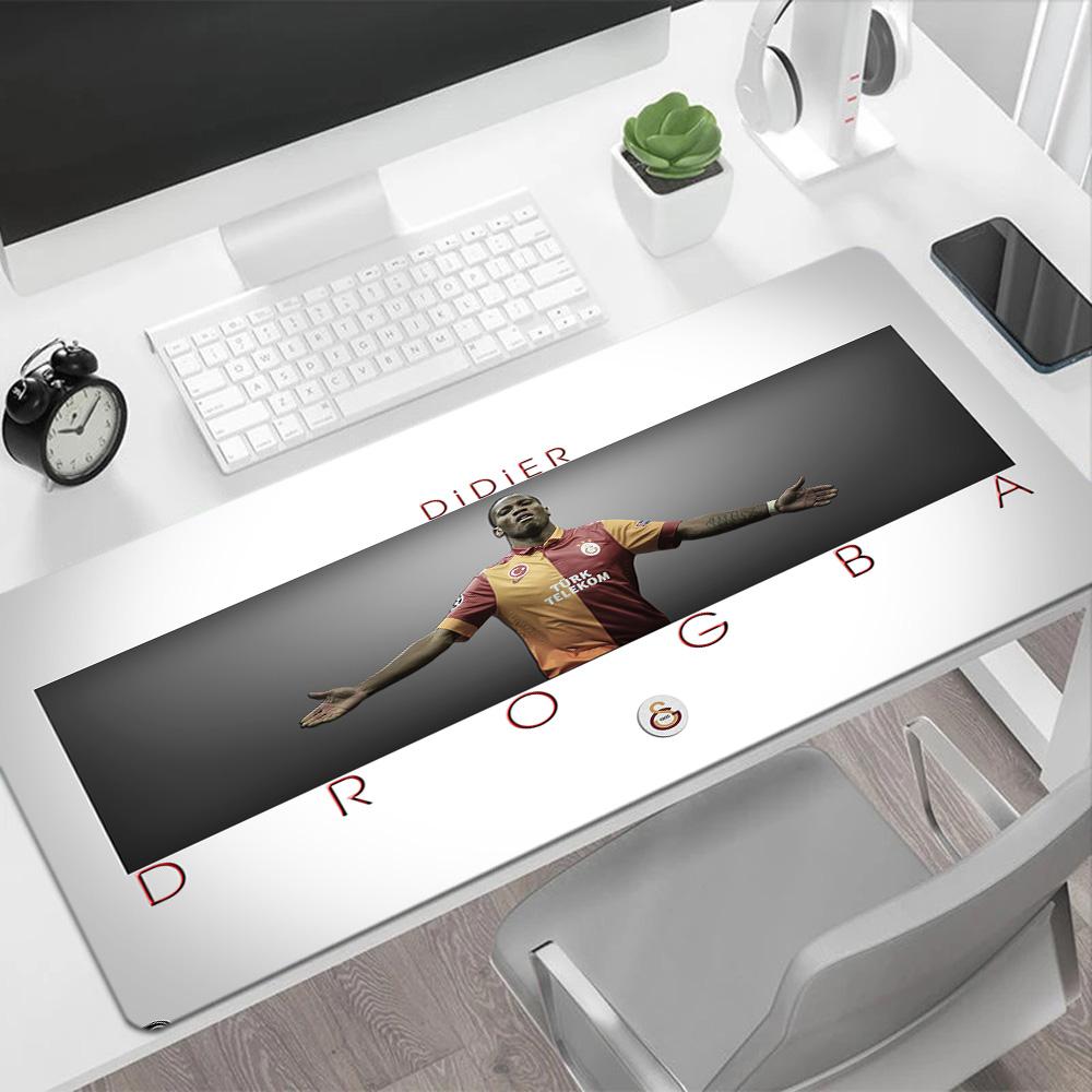 Football Player Action Gaming Mouse Pad Keyboard Mat Desktop Mouse Pad Non-Slip Rubber Base Perfect for Office Laptop Gaming Setup