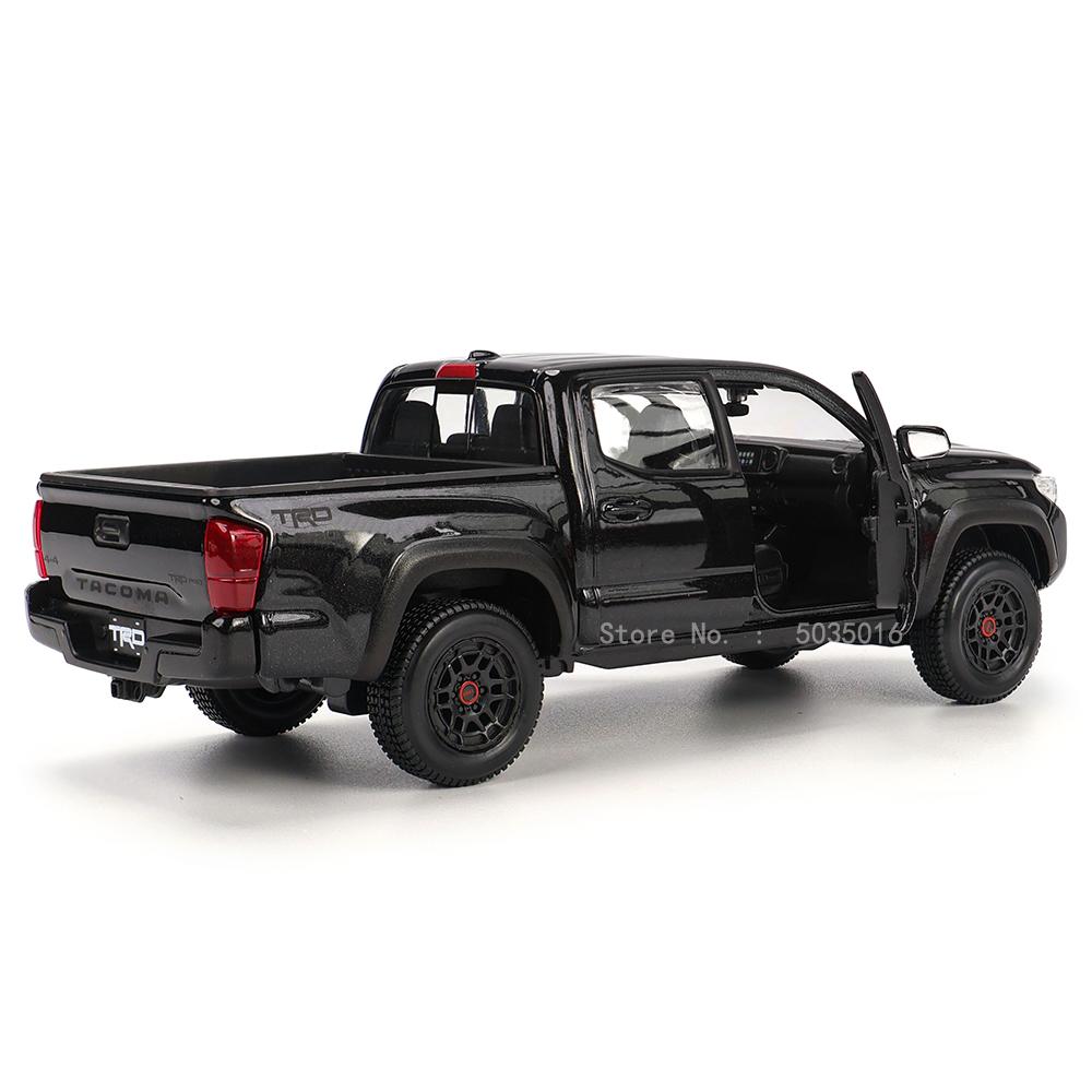 Maisto 1:27 2023 Toyota Tacoma TRD Pro car model die-casting static precision model collection gift toy tide play